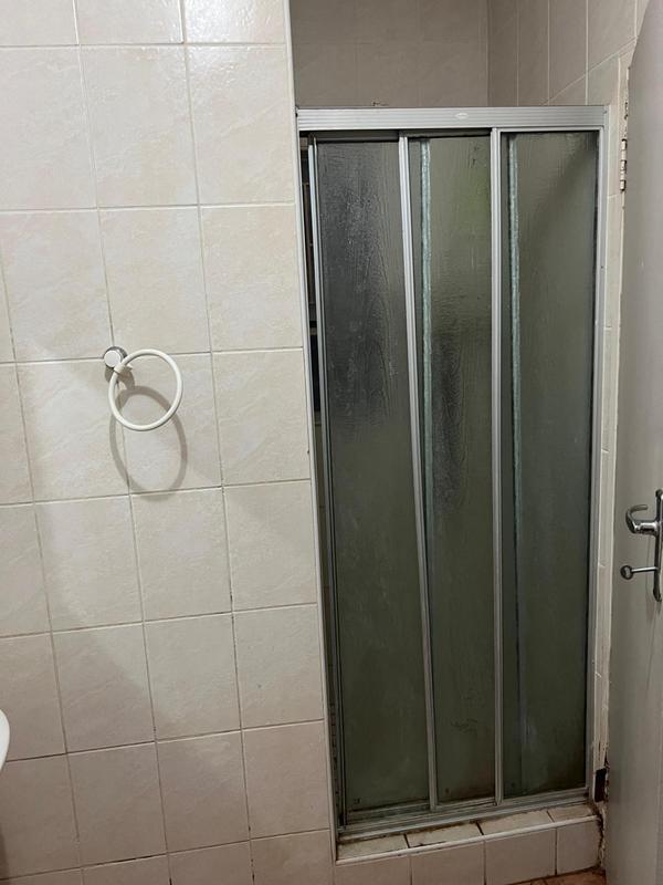 To Let 2 Bedroom Property for Rent in Kannoniers Park North West